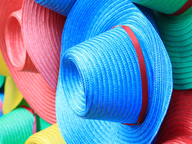 fotolia_69896463_s_chapeau.jpg Thumbnail